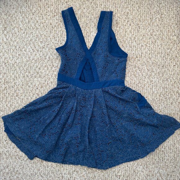 Free People Lovely In Love Dress Size XS Lace‎ Mini Cocktails Party Wedding EUC - Picture 12 of 14